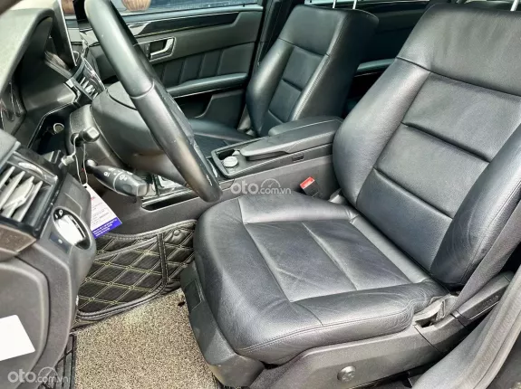 Mercedes-Benz E250 2010 - Gía tốt giao ngay, xe đẹp, trang bị nhiều Options