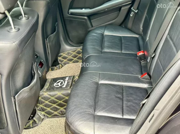 Mercedes-Benz E250 2010 - Gía tốt giao ngay, xe đẹp, trang bị nhiều Options