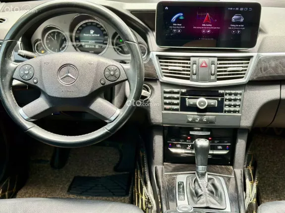 Mercedes-Benz E250 2010 - Gía tốt giao ngay, xe đẹp, trang bị nhiều Options