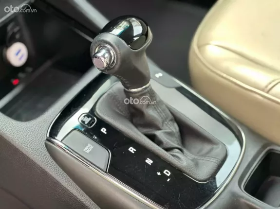 Kia Cerato 2.0 AT Premium 2017 - Xe đẹp, một chủ từ đầu giữ gìn, hỗ trợ trả góp lãi suất ưu đãi