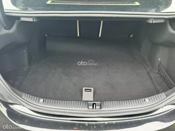 Mercedes-Benz C200 2018 - Gía 795 triệu