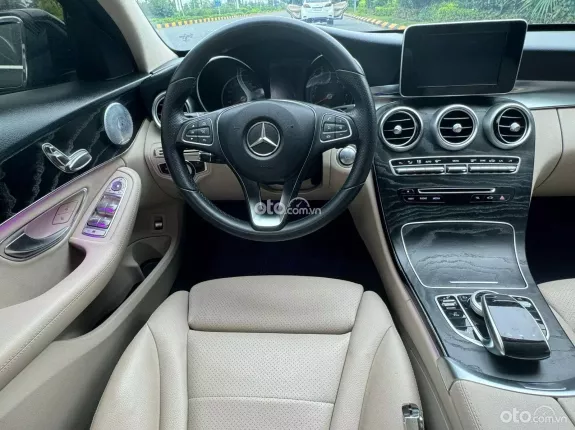 Mercedes-Benz C200 2018 - Gía 795 triệu