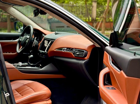 Maserati Levante 3.0L S V6 2016 - Biển Hà Nội chất lượng xuất sắc; Option nhiều miên man