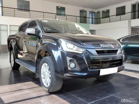 Isuzu D-Max LS Prestige 1.9 4x2 AT 2018 - Màu đen Xuất hóa đơn cao