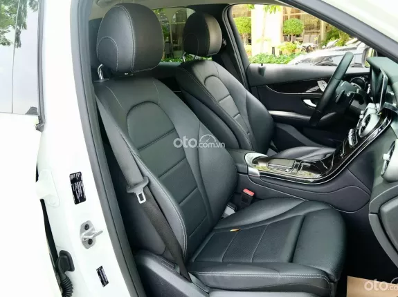 Mercedes-Benz GLC 200 4Matic 2021 - Model 2022 một chủ từ đầu, giá đẹp
