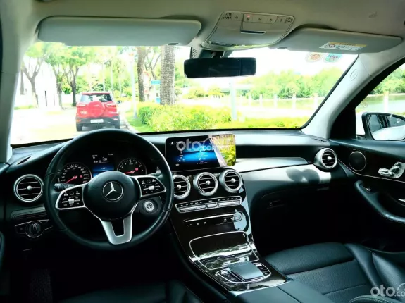 Mercedes-Benz GLC 200 4Matic 2021 - Model 2022 một chủ từ đầu, giá đẹp