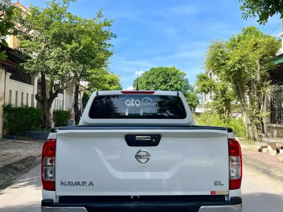 Nissan Navara EL 2.5 AT 2022 - 380 triệu
