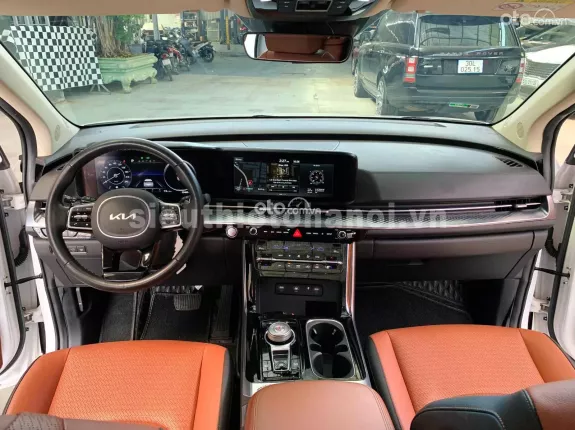 Kia Carnival 2.2D Signature 2021 - Xe màu trắng cực mới, biển thành phố, chạy lướt hơn 2 vạn km, trang bị full option