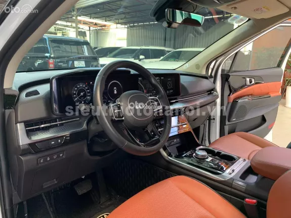Kia Carnival 2.2D Signature 2021 - Xe màu trắng cực mới, biển thành phố, chạy lướt hơn 2 vạn km, trang bị full option
