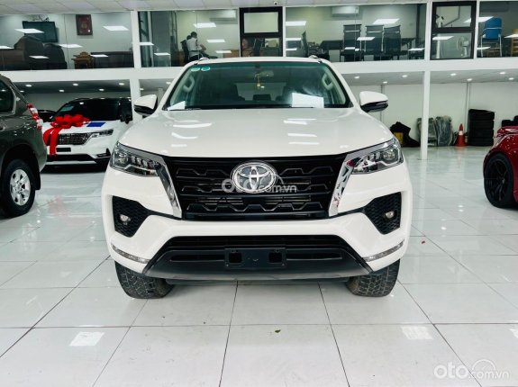 Toyota Fortuner 2.4G 4x2 AT  2020 - Toyota fotuner sx2020 máy dầu, 1 cầu số tự động chạy hơn 5 vạn siêu đẹp