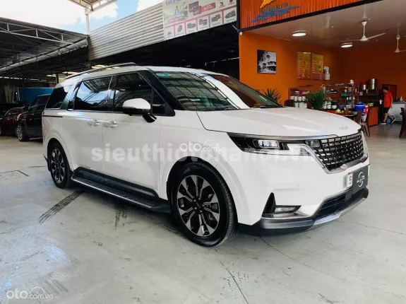 Kia Carnival 2.2D Signature 2021 - Xe màu trắng cực mới, biển thành phố, chạy lướt hơn 2 vạn km, trang bị full option