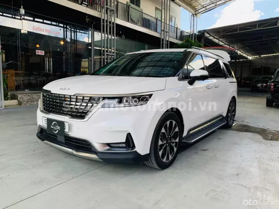 Kia Carnival 2.2D Signature 2021 - Xe màu trắng cực mới, biển thành phố, chạy lướt hơn 2 vạn km, trang bị full option
