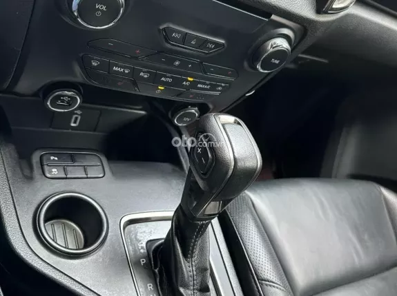 Ford Everest Titanium 2.0 AT 4x2 2021 - SUV 7 chỗ cực đẹp, máy dầu cực khỏe, keo chỉ Zin tuyệt đối
