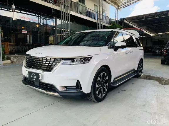 Kia Carnival 2.2D Signature 2021 - Dầu cao cấp, logo, nội thất mới, chạy đúng 25.000km, hỗ trợ góp