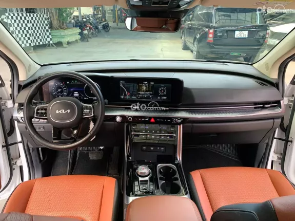 Kia Carnival 2.2D Signature 2021 - Dầu cao cấp, logo, nội thất mới, chạy đúng 25.000km, hỗ trợ góp