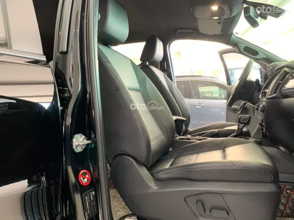 Ford Everest Titanium 2.0 AT 4x2 2022 - Dầu tự động, máy biturbo, odo chuẩn 4 vạn km, hỗ trợ trả góp
