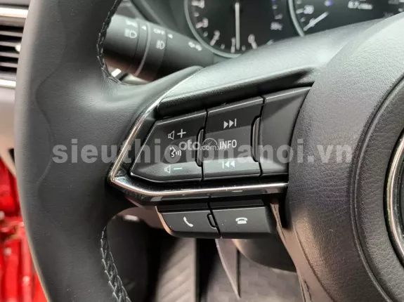 Mazda CX-8 Luxury 2022 - Xe màu đỏ pha lê cực mới, siêu lướt 8.000km, form mới có cửa sổ trời, biển thành phố