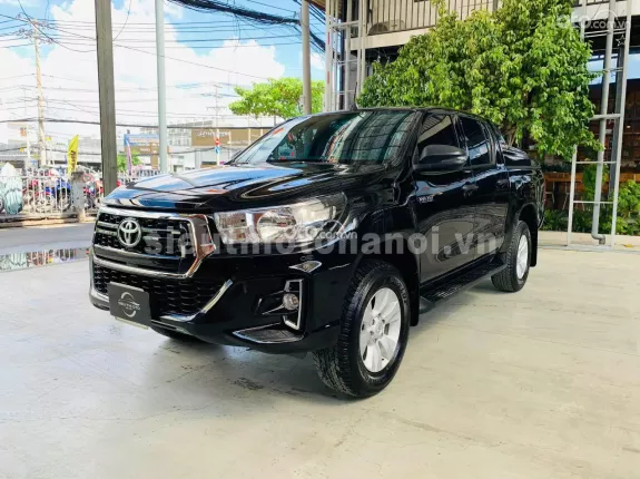 Toyota Hilux 2.4E 4×2 AT 2019 - Xe nhập Thái, máy dầu số tự động, zin nguyên bản, đã lên màn hình Android, nắp thùng