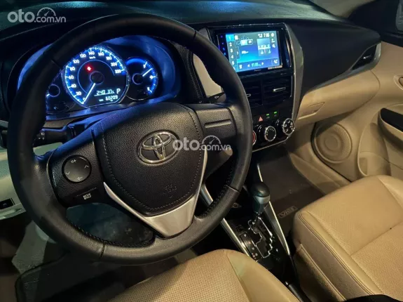 Toyota Vios 1.5 E CVT 2020 - Bán 395 triệu
