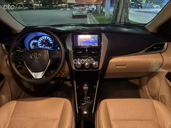 Toyota Vios 1.5 E CVT 2020 - Bán 395 triệu