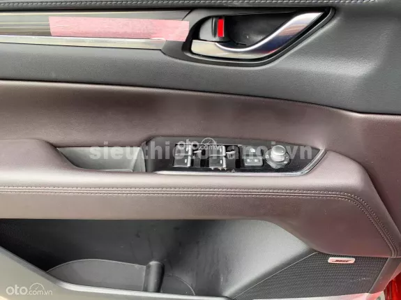 Mazda CX-8 Luxury 2022 - Xe màu đỏ pha lê cực mới, siêu lướt 8.000km, form mới có cửa sổ trời, biển thành phố