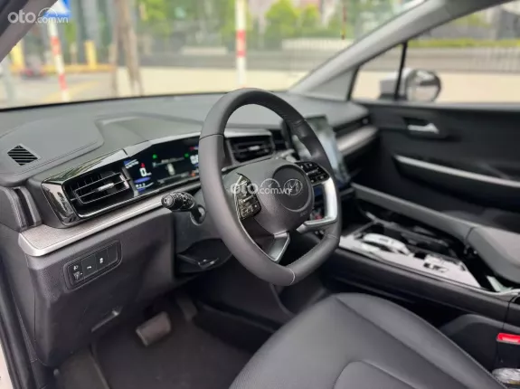 Hyundai Custin 1.5T-GDi Tiêu chuẩn 2023 - Giá Còn Cực Tốt