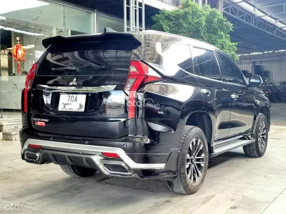 Mitsubishi Pajero Sport D 4x2 AT 2021 - Bản dầu 1 cầu số tự động, odo 56.000km, hỗ trợ góp