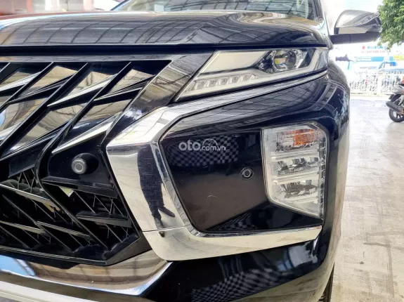 Mitsubishi Pajero Sport D 4x2 AT 2021 - Bản dầu 1 cầu số tự động, odo 56.000km, hỗ trợ góp