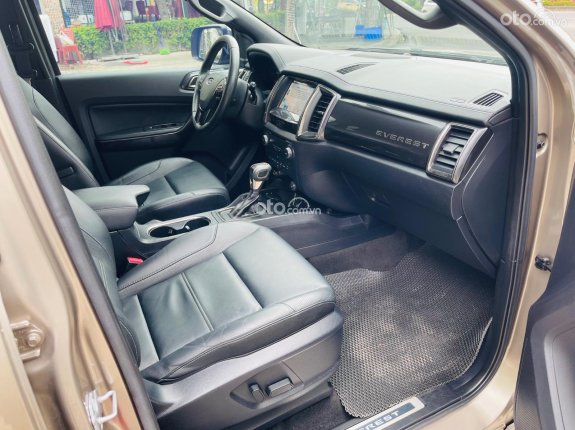 Ford Everest Titanium 2.0 AT 4x2 2019 - 1 chủ 7v full lịch sử hãng, hơn 800 chút