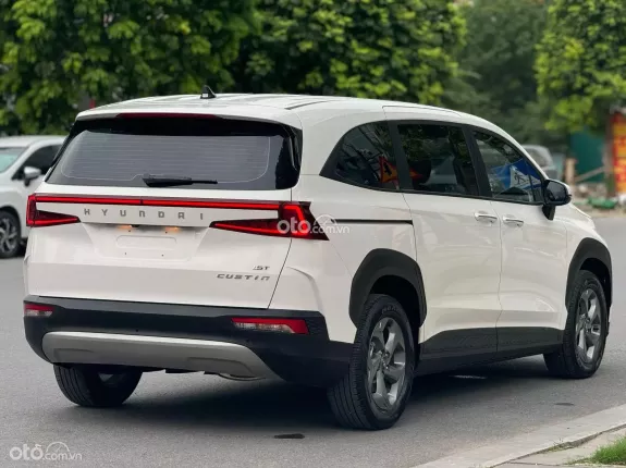 Hyundai Custin 1.5T-GDi Tiêu chuẩn 2023 - Giá Còn Cực Tốt