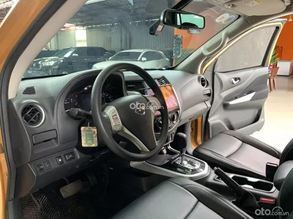 Nissan Terra 2.5L E 2WD AT 2019 - Máy xăng số tự động, odo 5 vạn km, hỗ trợ góp