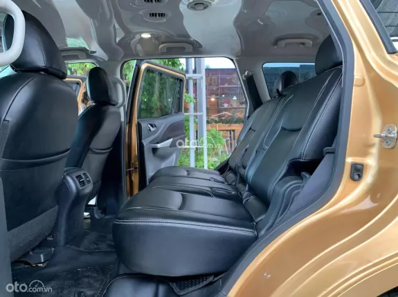 Nissan Terra 2.5L E 2WD AT 2019 - Máy xăng số tự động, odo 5 vạn km, hỗ trợ góp