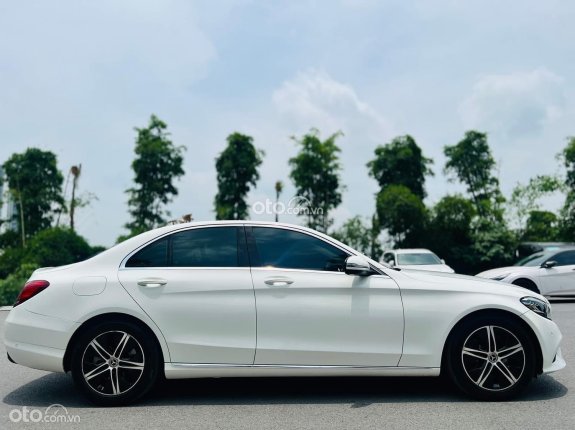 Mercedes-Benz C180 AMG 2020 - Cực mới