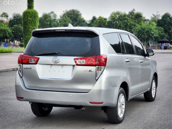 Toyota Innova 2.0E 2016 - Innova 2016MT
