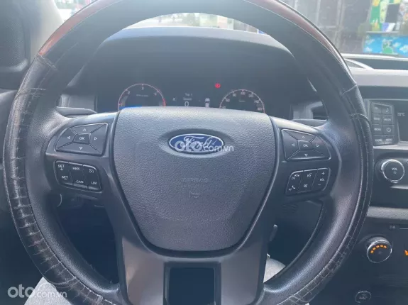 Ford Ranger XLS 2.0L 4x2 MT 2019 - 460 triệu