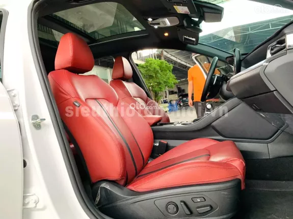 Kia K5 2.5 GT-Line 2024 - Xe màu trắng, cực mới, odo lướt chỉ 8.000km, hộp số 8 cấp xịn xò