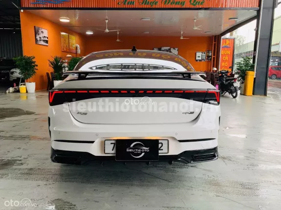 Kia K5 2.5 GT-Line 2024 - Xe màu trắng, cực mới, odo lướt chỉ 8.000km, hộp số 8 cấp xịn xò