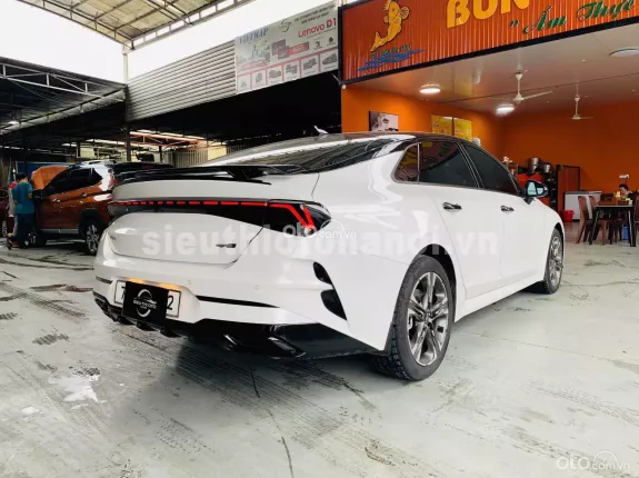 Kia K5 2.5 GT-Line 2024 - Xe màu trắng, cực mới, odo lướt chỉ 8.000km, hộp số 8 cấp xịn xò