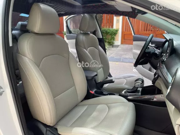 Kia Cerato 1.6 AT Luxury 2020 - Giá Còn Cực Tốt