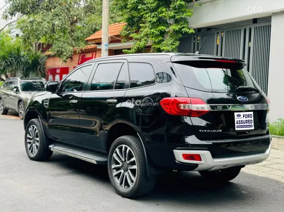 Ford Everest Titanium 2.0L AT 4WD 2019 - 👑 Ford Everest Titanium 2.0L AT 4x4 2019👑