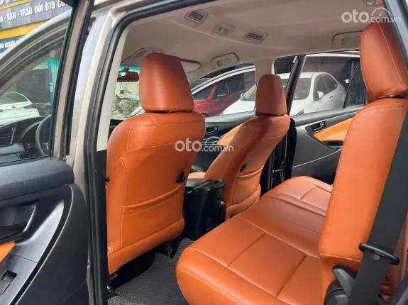 Toyota Innova 2.0E 2018 - Nhiều Option - Giá có thương lượng