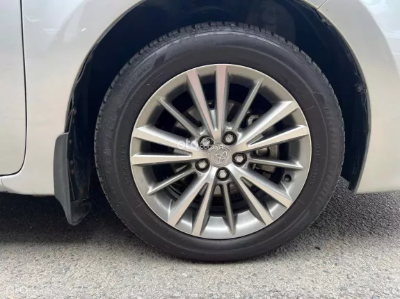 Toyota Corolla Altis 2017 - Máy xăng số tự động bản G đi 94 ngàn kilomet