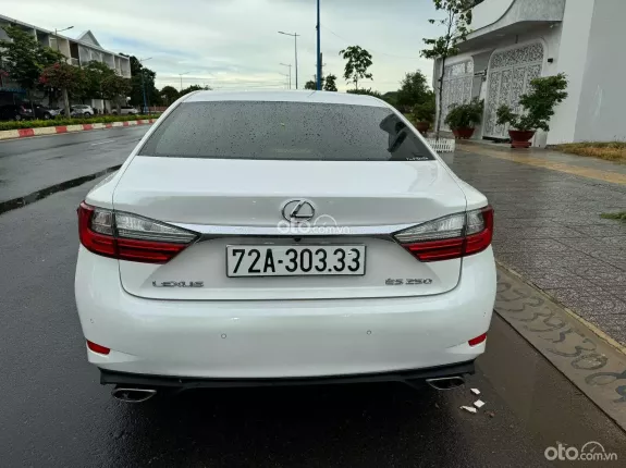 Lexus ES 250 2015 - Lexus ES 250 2015 màu trắng
