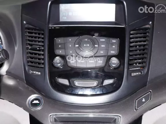 Chevrolet Orlando LTZ 2017 - Chevrolet Orlando 1.8 AT, bản LTZ 2WD Trắng 2017