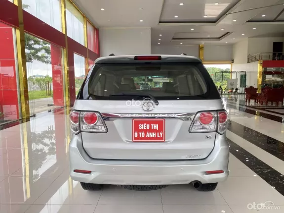 Toyota Fortuner 2.7 V 4X4 AT 2013 - SUV 7 chỗ cực đẹp, máy xăng cực khỏe, keo chỉ Zin tuyệt đối