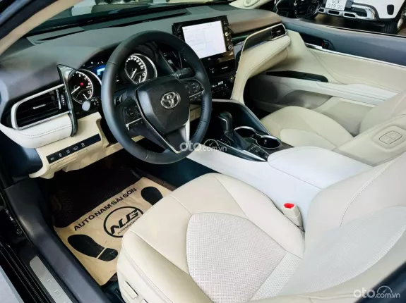 Toyota Camry 2.5Q 2023 - 1 chủ bảo dưỡng từ đầu - Còn bảo hành đến 2026