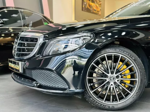 Mercedes-Benz C200 Exclusive 2020 - Bản FL có cửa sổ trời, zin nguyên keo chỉ