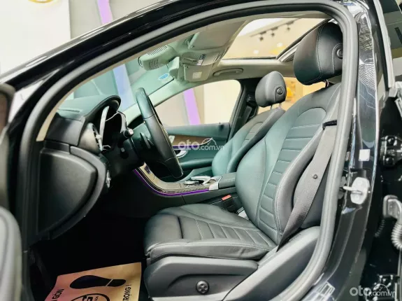 Mercedes-Benz C200 Exclusive 2020 - Bản FL có cửa sổ trời, zin nguyên keo chỉ