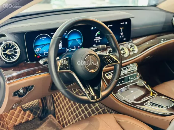 Mercedes-Benz E200 Exclusive 2021 - Chạy 2 vạn miles full lịch sử hãng