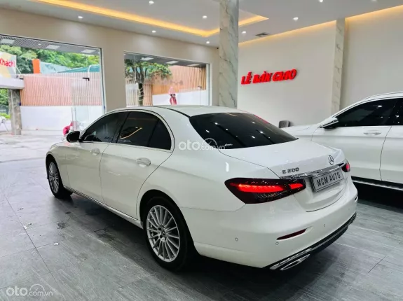 Mercedes-Benz E200 Exclusive 2021 - Chạy 2 vạn miles full lịch sử hãng